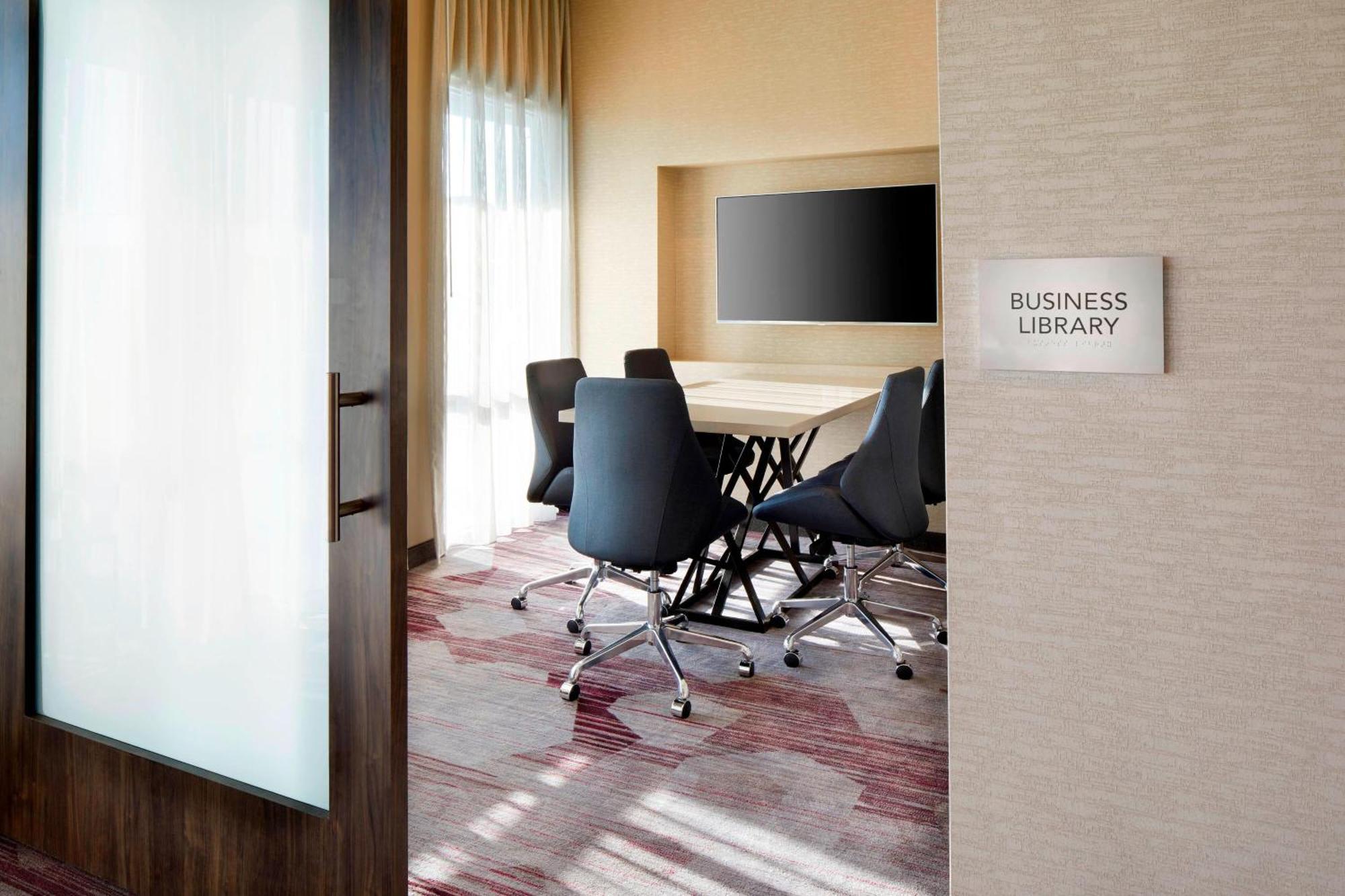 Courtyard By Marriott Houston Intercontinental Airport Hotell Exteriör bild