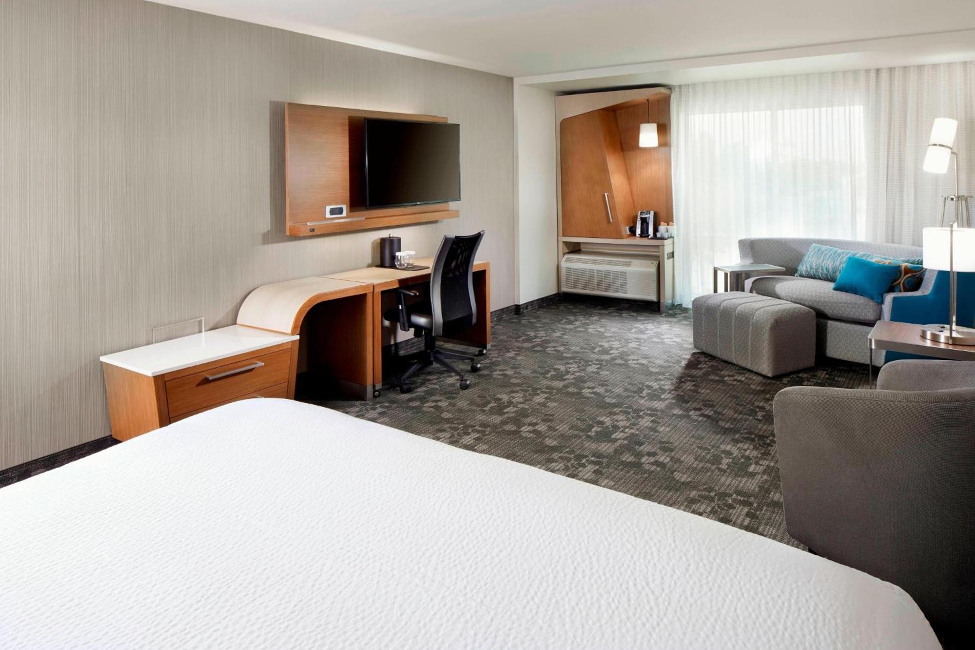 Courtyard By Marriott Houston Intercontinental Airport Hotell Exteriör bild