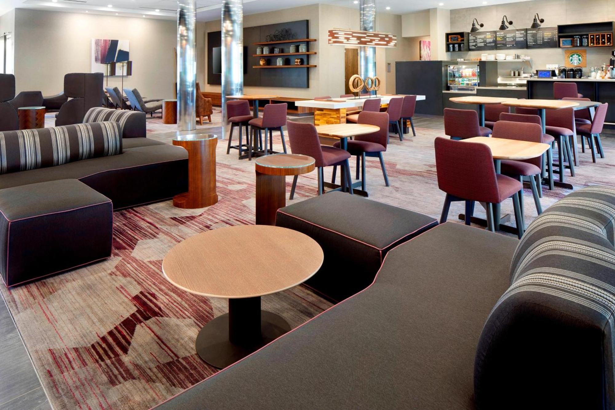 Courtyard By Marriott Houston Intercontinental Airport Hotell Exteriör bild